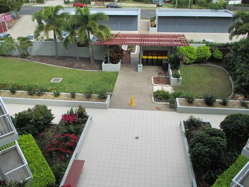 241 Esplanade, Pialba QLD 4655