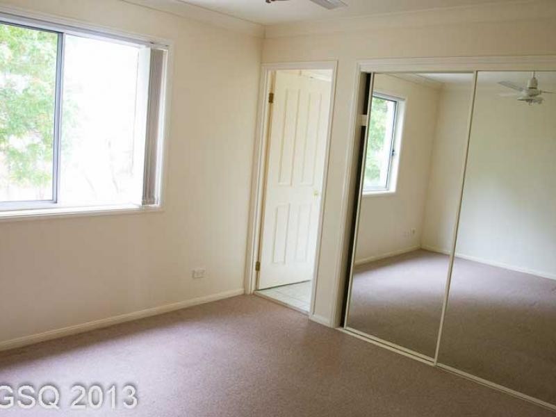 8 Peter Court, Sunnybank Hills QLD 4109