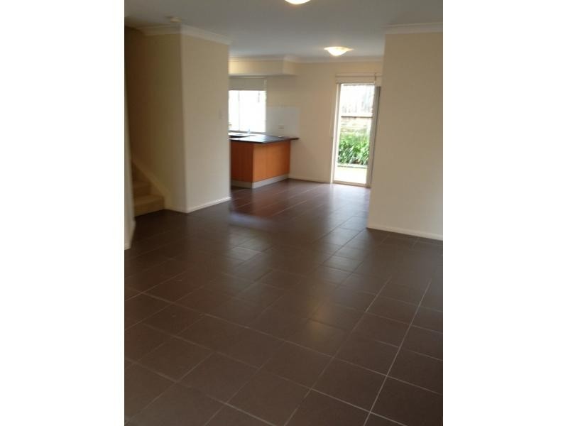 64 Johnston Street, Carina QLD 4152