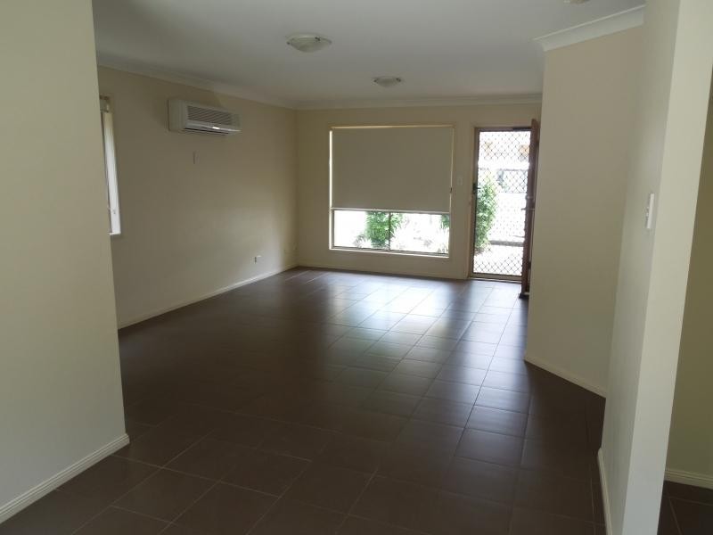 64 Johnston Street, Carina QLD 4152