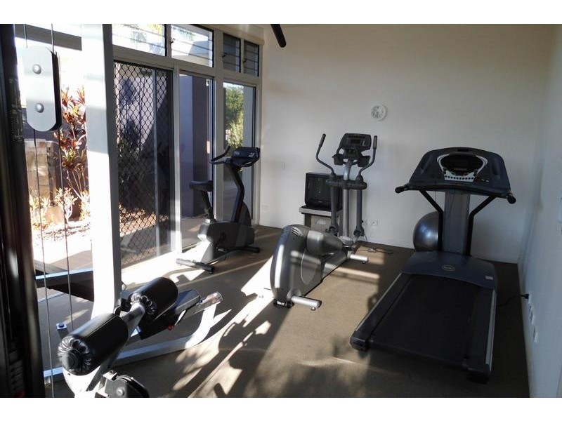 230 Pulgul St, Urangan QLD 4655