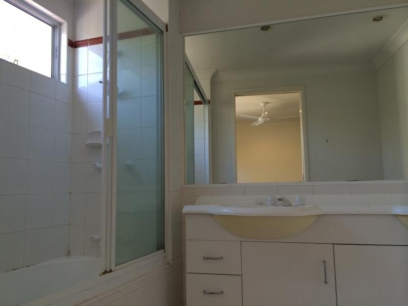 206 Darcy Road, Norman Park QLD 4170