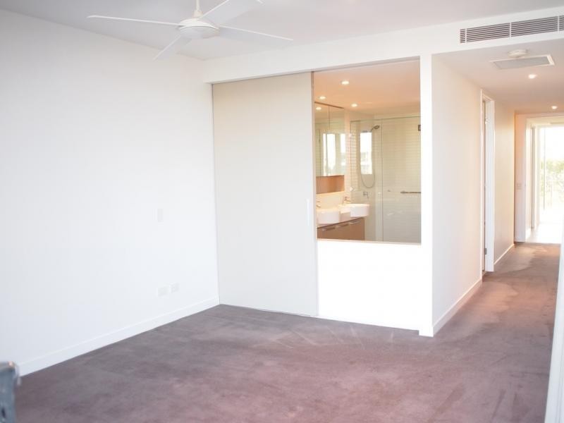 323 Bayview, Hollywell QLD 4216