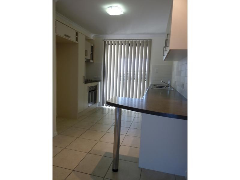6-24 Henry Street, West End QLD 4810