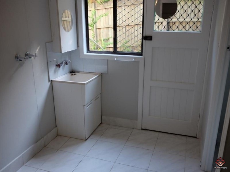 34 Forrest Ave, Molendinar QLD 4214