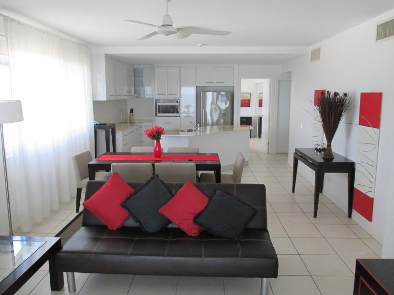 241 Esplanade, Pialba QLD 4655