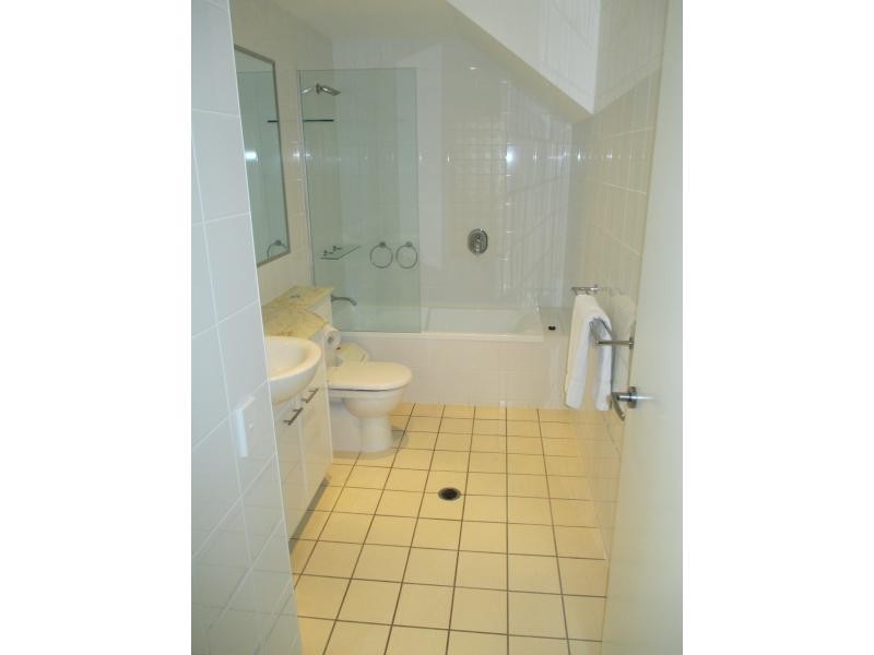 241 Esplanade, Pialba QLD 4655