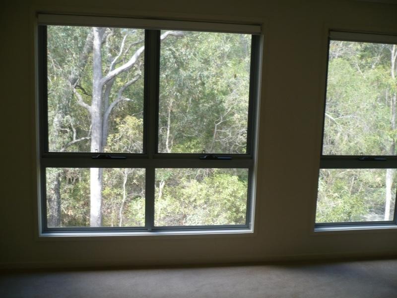 28 CASTELLO CIRCUIT, Varsity Lakes QLD 4227