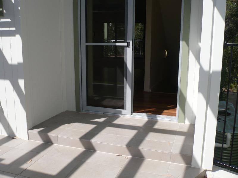 28 CASTELLO CIRCUIT, Varsity Lakes QLD 4227