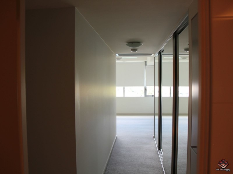 6 Mariners Drive, Townsville City QLD 4810