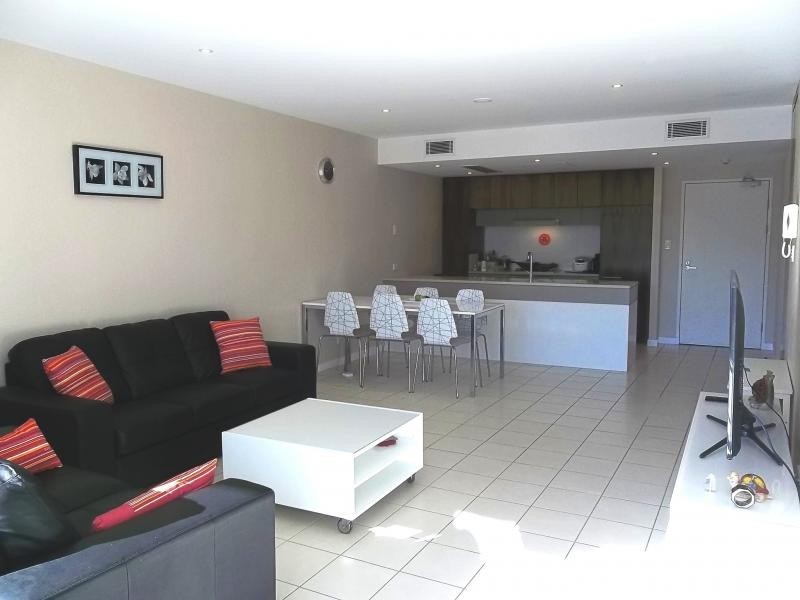 10 Pidgeon Close, West End QLD 4101