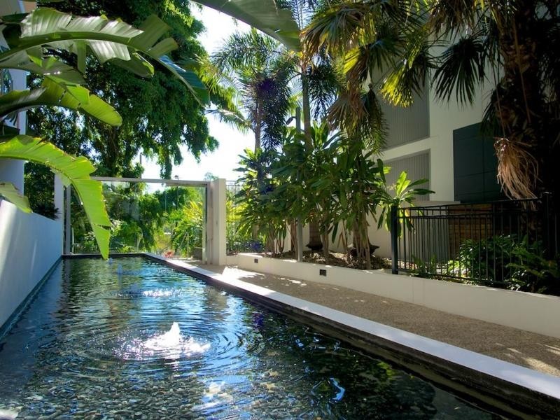 10 Pidgeon Cl., West End QLD 4101