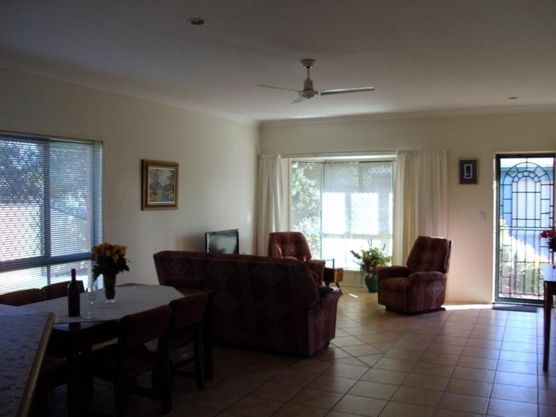 40 Lakeside Crescent, Currimundi QLD 4551