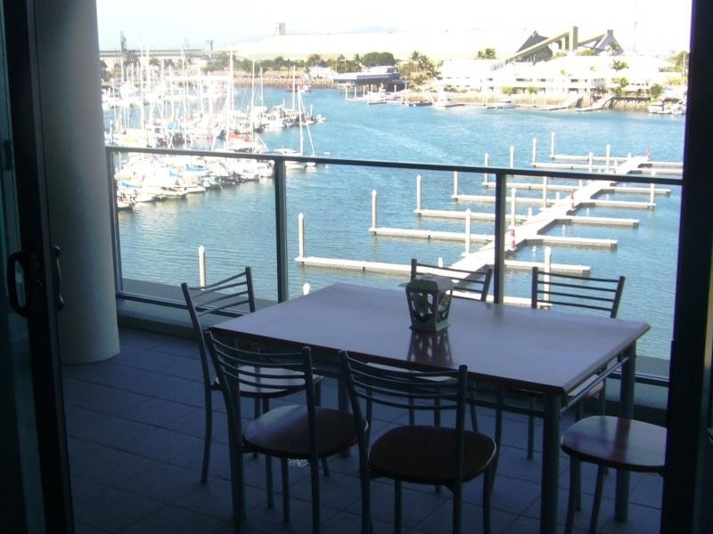 6 Mariners Drive, Townsville City QLD 4810