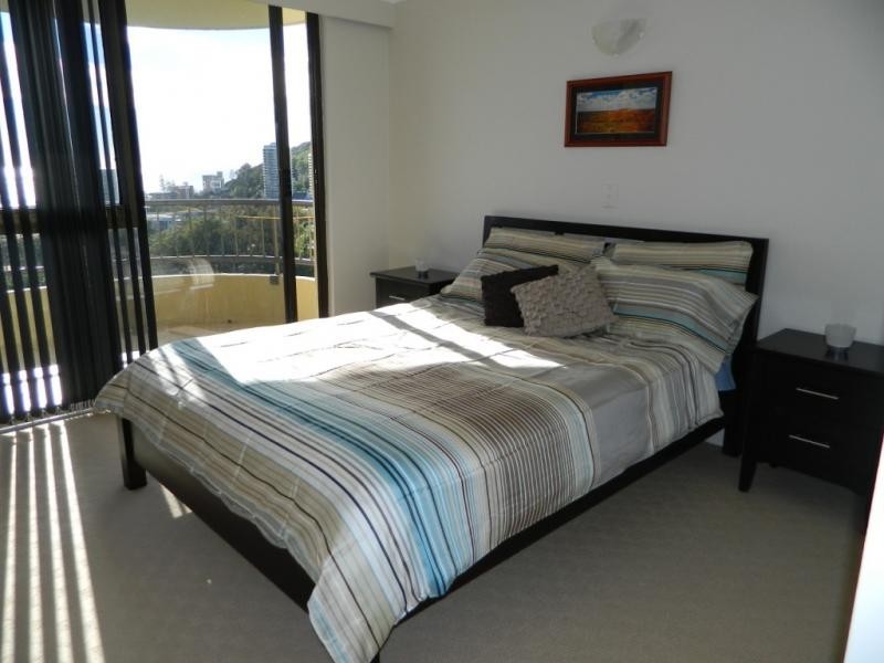 29 Hill Ave, Burleigh Heads QLD 4220