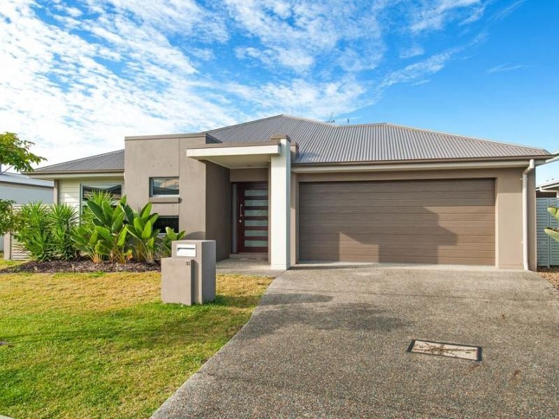 23 Galley Road, Hope Island QLD 4212
