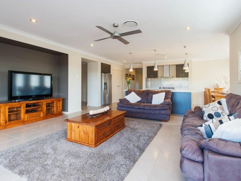 23 Galley Road, Hope Island QLD 4212