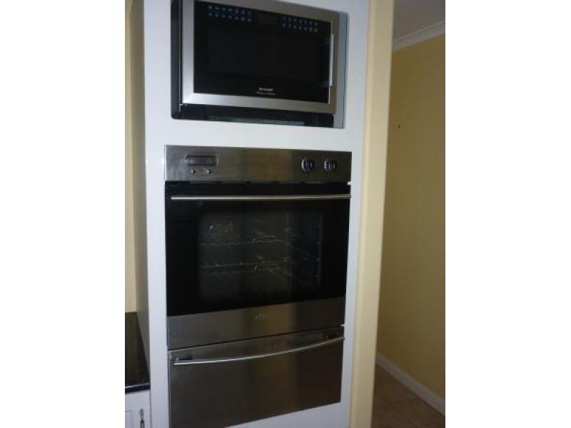 415 Boat Harbour Dr, Torquay QLD 4655