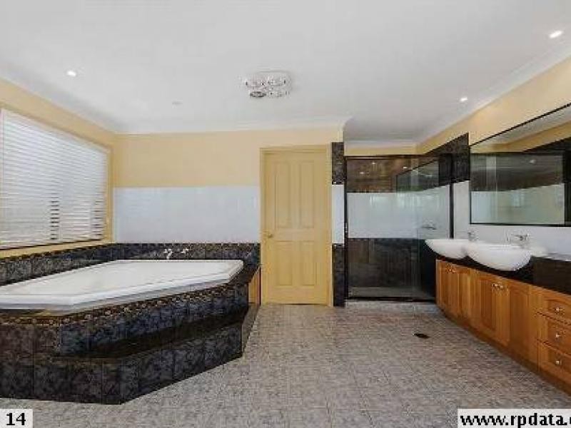 9 Keneally street, Maudsland QLD 4210