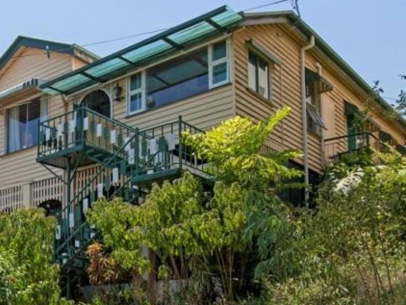 53 Cowlishaw St, Bowen Hills QLD 4006