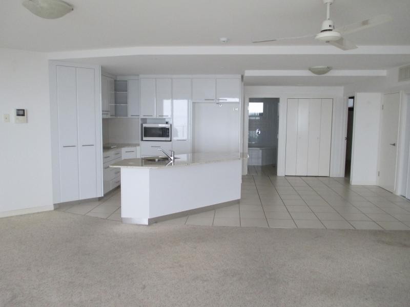 241 Esplanade, Pialba QLD 4655