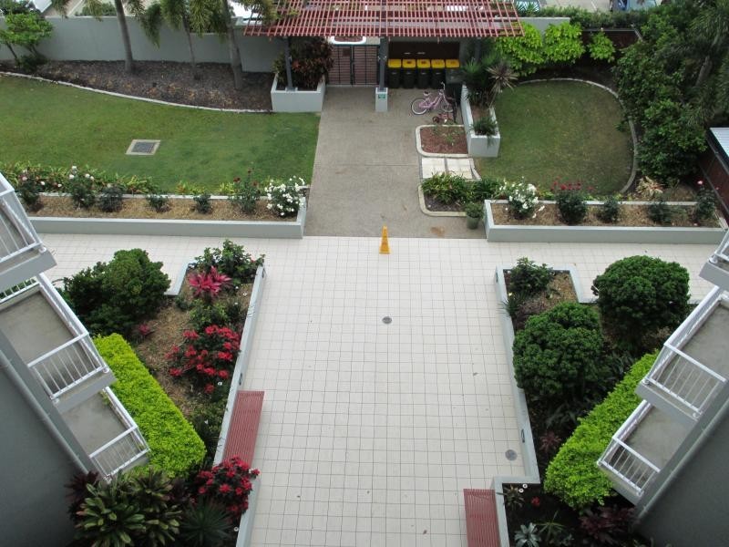 241 Esplanade, Pialba QLD 4655