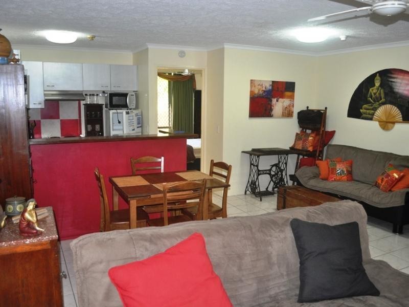 38 Enderley Ave, Surfers Paradise QLD 4217