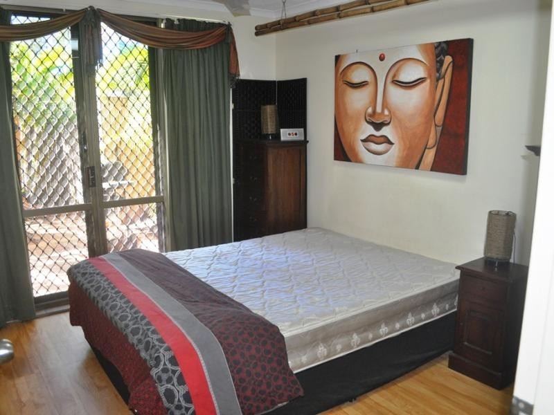 38 Enderley Ave, Surfers Paradise QLD 4217