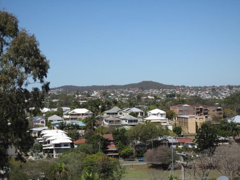 70 Norman Crescent, Norman Park QLD 4170