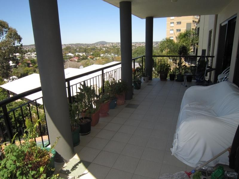 70 Norman Crescent, Norman Park QLD 4170