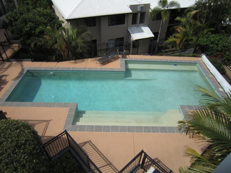 70 Norman Crescent, Norman Park QLD 4170