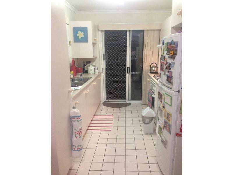 30 Meadowlands Rd, Carindale QLD 4152