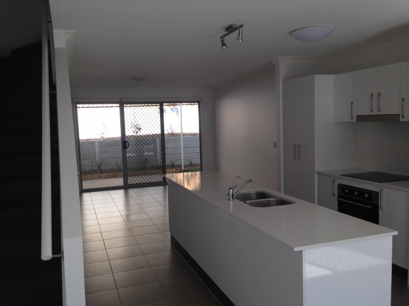 51 River Road, Bundamba QLD 4304