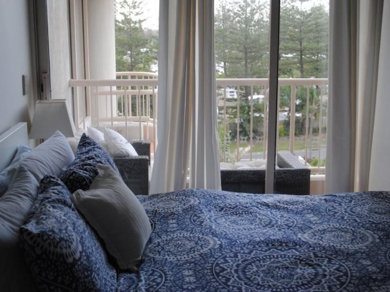 1 Peak Ave, Main Beach QLD 4217