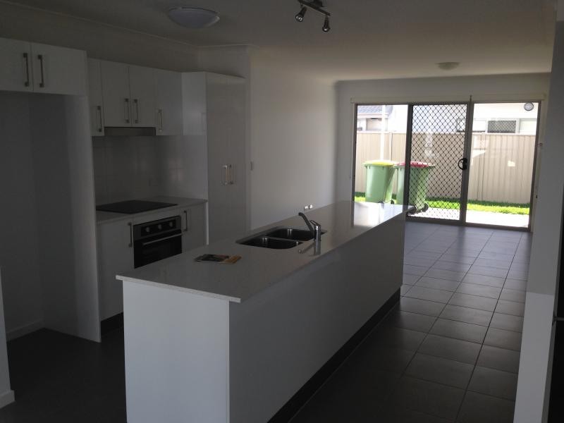 51 River Road, Bundamba QLD 4304