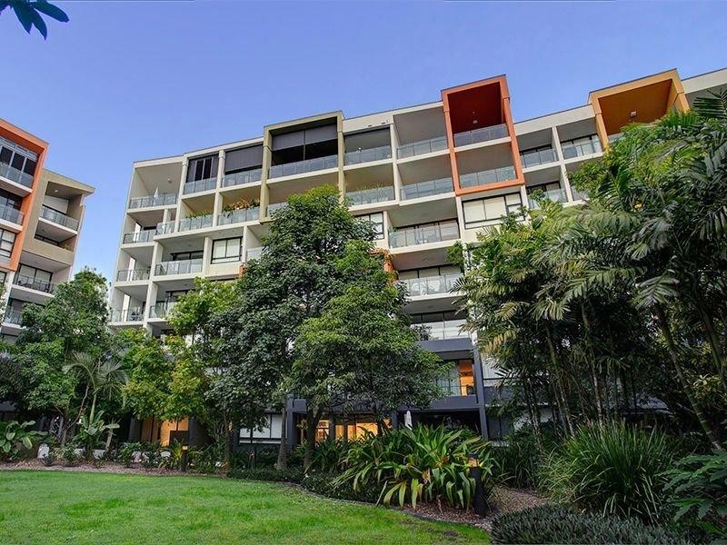 10 Pidgeon Close, West End QLD 4101