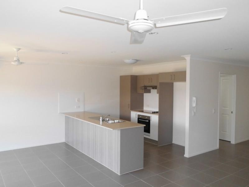 230 Pulgul St, Urangan QLD 4655