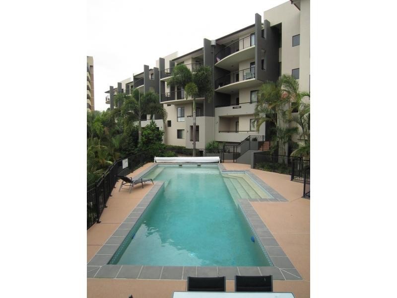 70 Norman Crescent, Norman Park QLD 4170