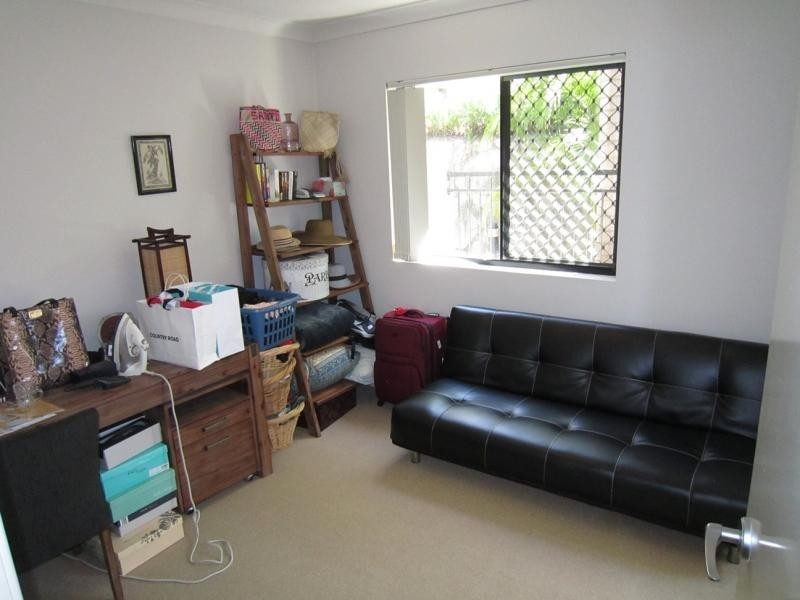 70 Norman Crescent, Norman Park QLD 4170