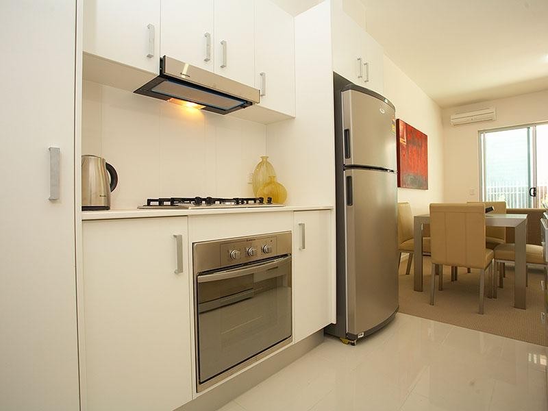 28 Ferry Rd, West End QLD 4101