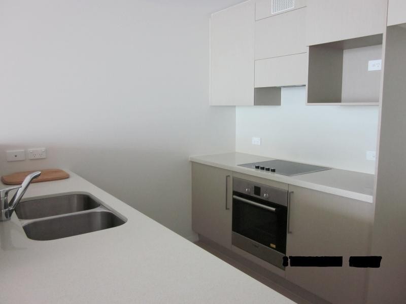 14 Oxley Ave, Woody Point QLD 4019