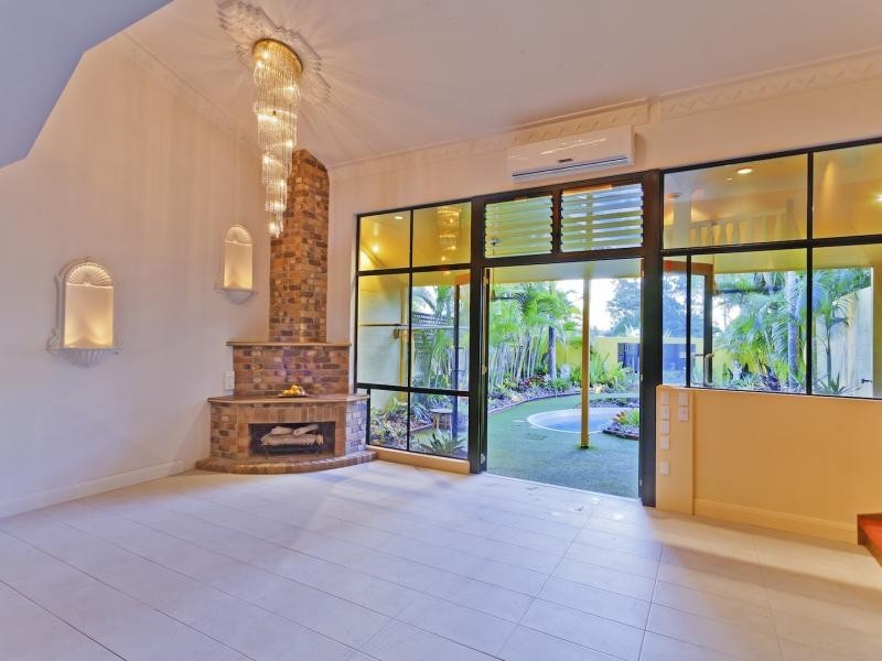 1 Ibis Boulevard, Eli Waters QLD 4655