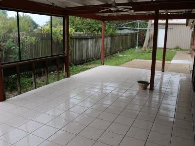 2 Paul Drive, Point Vernon QLD 4655