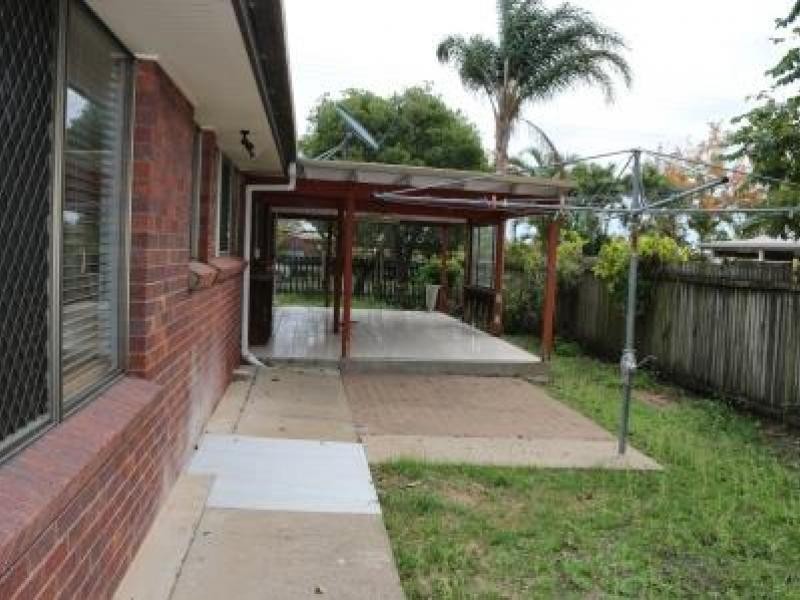 2 Paul Drive, Point Vernon QLD 4655