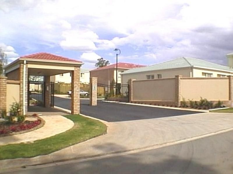 8 Peter Court, Sunnybank Hills QLD 4109