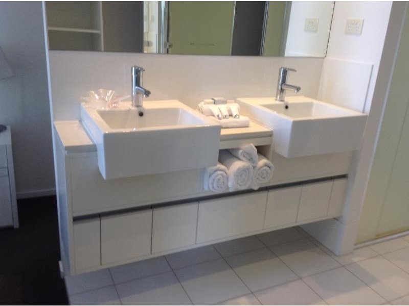 30 Macrossan Street, Brisbane QLD 4000