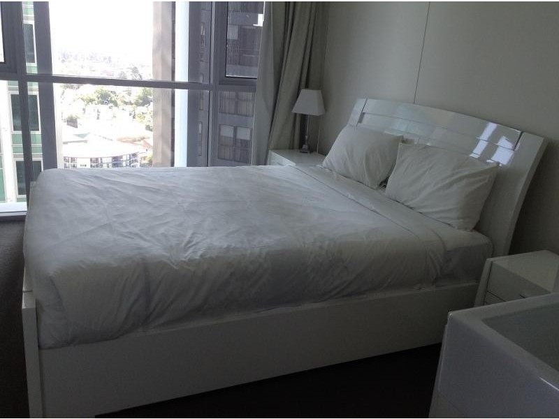 30 Macrossan Street, Brisbane QLD 4000