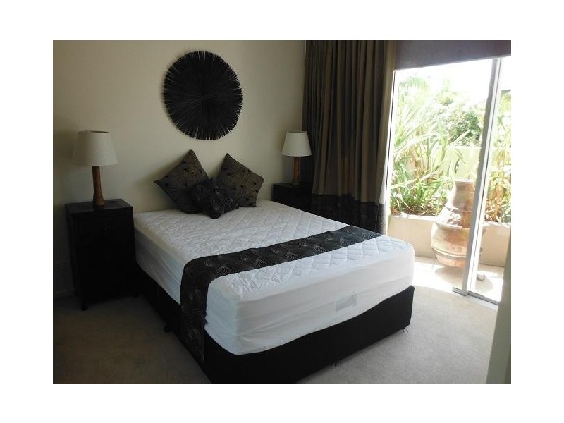 2/26 River, Mackay QLD 4740