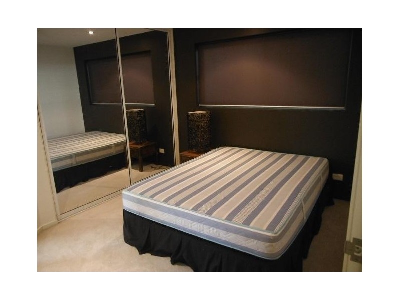 2/26 River, Mackay QLD 4740
