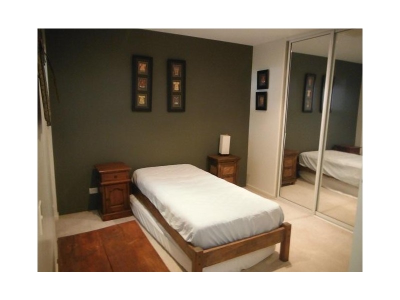 2/26 River, Mackay QLD 4740